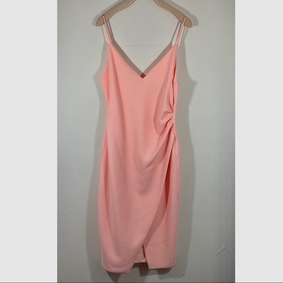 Black Halo Bowery Sheath Dress - Picture 3 of 17